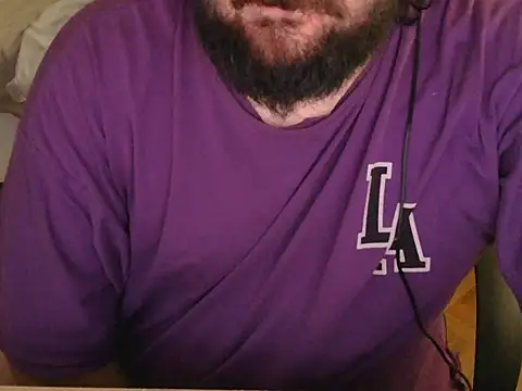 Snapshot of moneyman_11 chatting on July 2, 4:13 pm moneyman 11 online show from July 2, 4:13 pm