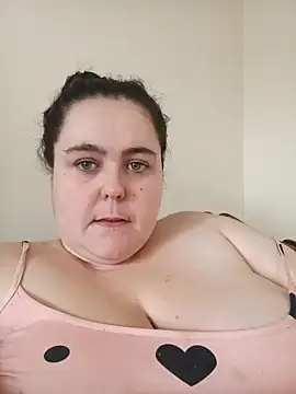 Maya 29x online show from October 24, 1:07 pm