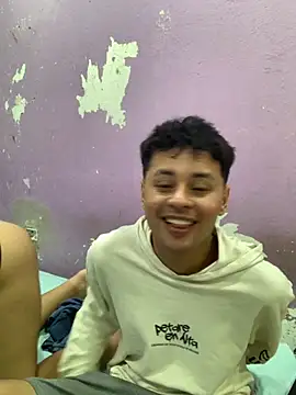 Snapshot of Lolitapareja chatting on October 20, 12:33 am Lolitapareja online show from October 20, 12:33 am