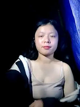 lisa-bae00 online show from November 4, 10:42 pm