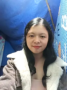 lisa-bae00 online show from November 17, 11:43 pm