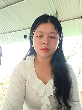 lisa-bae00 online show from April 27, 3:59 am