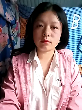 lisa-bae00 online show from April 30, 4:13 pm
