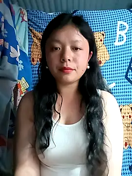 lisa-bae00 online show from May 5, 2:25 pm