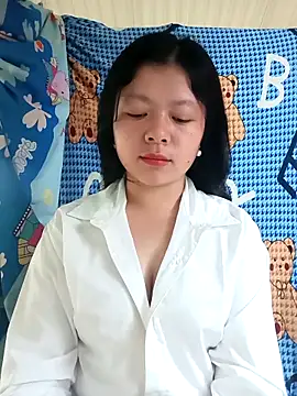 lisa-bae00 online show from May 8, 12:38 am