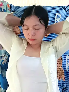 lisa-bae00 online show from July 2, 1:05 am