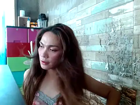 Snapshot of maldita143 chatting on October 20, 3:29 am maldita143 online show from October 20, 3:29 am