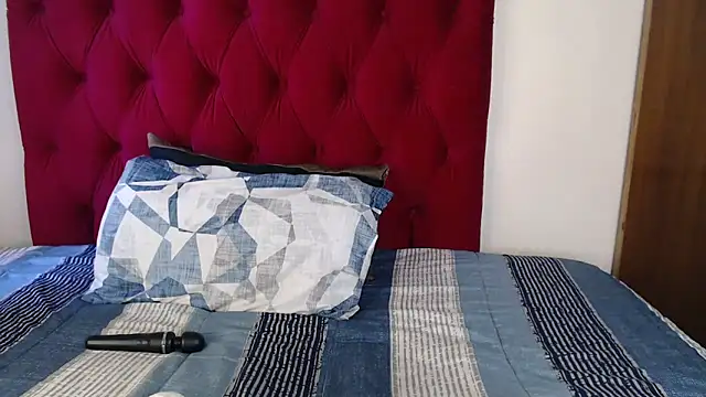 Snapshot of Sex-Great chatting on November 18, 11:25 am Sex-Great online show from November 18, 11:25 am