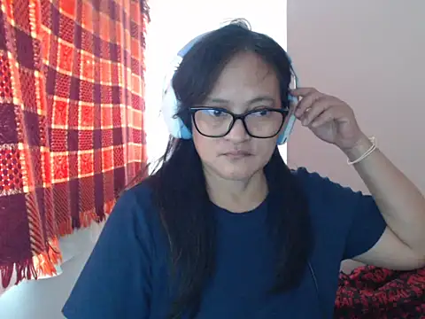 Snapshot of Kinkybela2025 chatting on May 15, 11:01 pm Kinkybela2025 online show from May 15, 11:01 pm