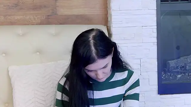 KendraNoir online show from February 4, 7:03 am