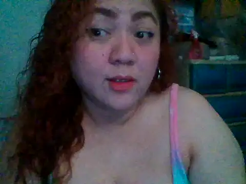 Snapshot of H2ooowIzee22 chatting on October 25, 9:39 am H2ooowIzee22 online show from October 25, 9:39 am