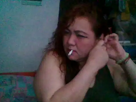 Snapshot of H2ooowIzee22 chatting on October 26, 7:47 am H2ooowIzee22 online show from October 26, 7:47 am
