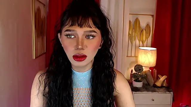 Snapshot of _GoddessMikkaza_ chatting on October 24, 1:40 pm  GoddessMikkaza  online show from October 24, 1:40 pm