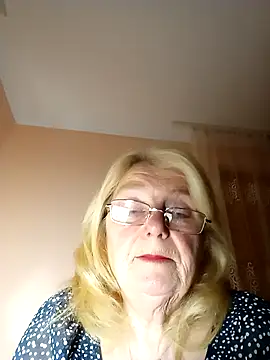 AmyLove353 online show from November 24, 9:58 pm