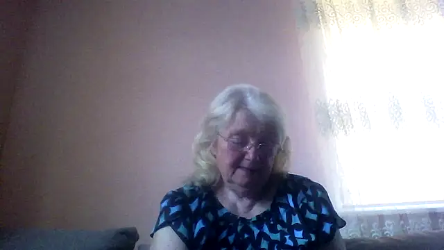 AmyLove353 online show from May 22, 4:08 am