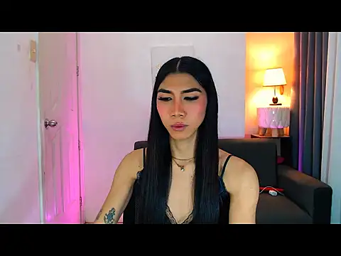 tsgorgeousmargaux online show from November 26, 3:35 pm