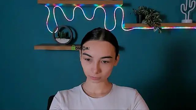 Snapshot of kira_light__ chatting on October 21, 8:37 am kira light   online show from October 21, 8:37 am