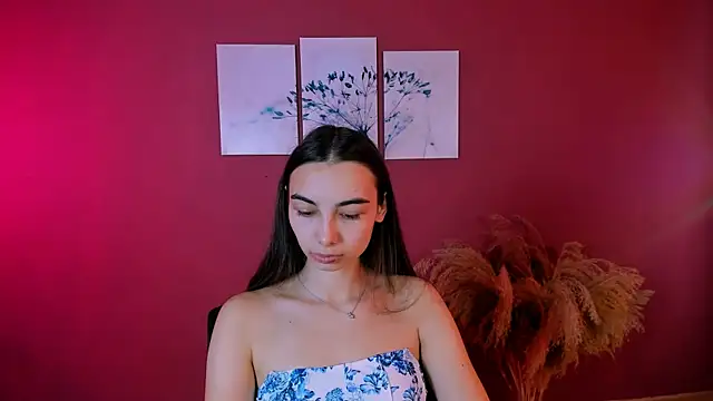 Snapshot of kira_light__ chatting on October 24, 8:33 am kira light   online show from October 24, 8:33 am