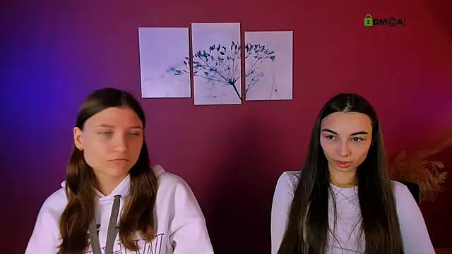 Snapshot of kira_light__ chatting on October 27, 9:35 am kira light   online show from October 27, 9:35 am