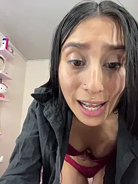 Violeet-Smith online show from November 14, 8:29 pm