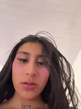 Violeet-Smith online show from February 27, 7:25 pm