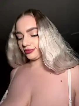 HugeBoobsAlice online show from January 11, 5:12 am