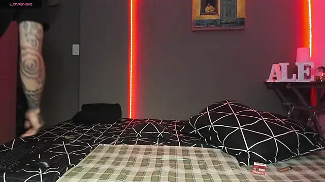 cleoo jhonny online show from March 2, 12:13 am