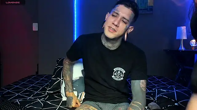 cleoo jhonny online show from April 1, 5:52 am