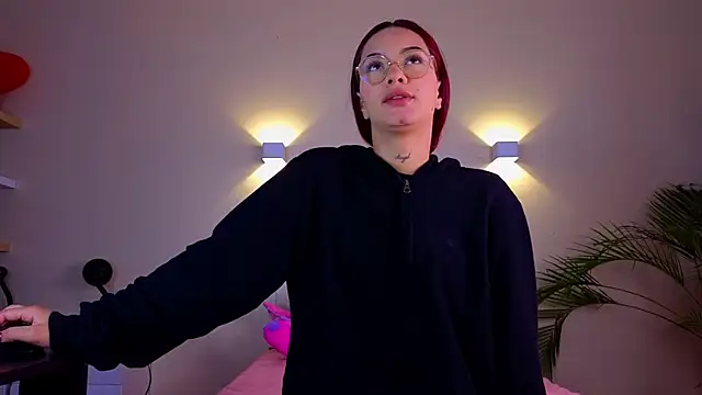 gracehall 1 online show from March 25, 11:05 am