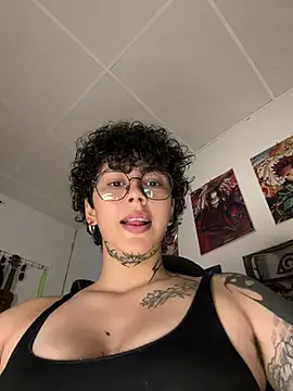 Abby Evanns1 online show from May 19, 2:45 pm