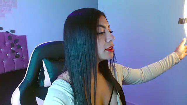 Snapshot of zara1609200 chatting on October 23, 1:43 pm zara1609200 online show from October 23, 1:43 pm