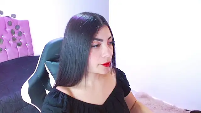 Snapshot of zara1609200 chatting on October 28, 1:03 pm zara1609200 online show from October 28, 1:03 pm