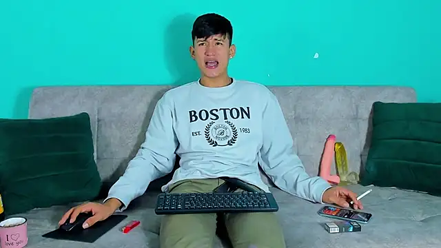 Nicolas Torres  online show from November 13, 3:05 am