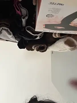 gatitalocahot online show from February 1, 11:20 am