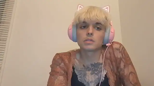 LexKitsune online show from July 16, 4:07 am
