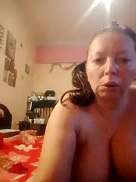 Snapshot of Mairi702 chatting on November 26, 9:05 pm Mairi702 online show from November 26, 9:05 pm