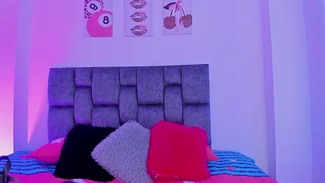 kittymonroe1 online show from February 11, 6:02 pm