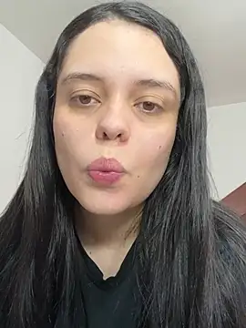 Snapshot of Selena_Roa chatting on January 17, 4:11 pm Selena Roa online show from January 17, 4:11 pm