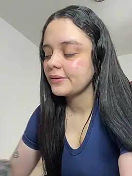 Snapshot of Selena_Roa chatting on January 18, 5:28 pm Selena Roa online show from January 18, 5:28 pm