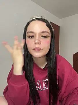 Snapshot of Selena_Roa chatting on February 2, 6:06 pm Selena Roa online show from February 2, 6:06 pm