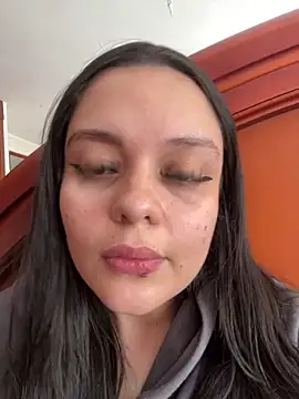 Snapshot of Selena_Roa chatting on April 1, 5:10 pm Selena Roa online show from April 1, 5:10 pm