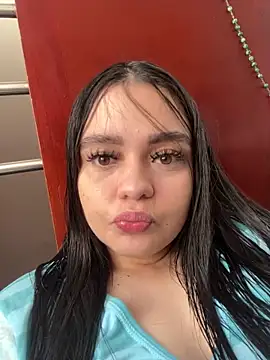 Snapshot of Selena_Roa chatting on April 12, 3:50 pm Selena Roa online show from April 12, 3:50 pm