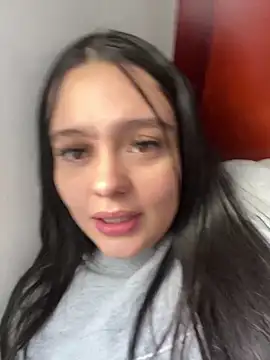 Snapshot of Selena_Roa chatting on April 14, 2:45 pm Selena Roa online show from April 14, 2:45 pm