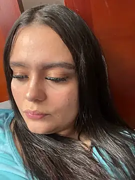 Snapshot of Selena_Roa chatting on April 15, 7:58 pm Selena Roa online show from April 15, 7:58 pm