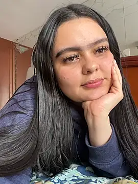 Snapshot of Selena_Roa chatting on April 29, 7:09 pm Selena Roa online show from April 29, 7:09 pm