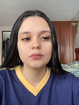 Snapshot of Selena_Roa chatting on May 7, 2:33 pm Selena Roa online show from May 7, 2:33 pm