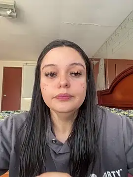 Snapshot of Selena_Roa chatting on May 9, 4:45 pm Selena Roa online show from May 9, 4:45 pm
