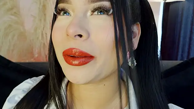 mia roux1 online show from January 16, 7:07 pm