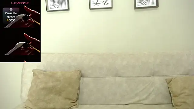 Snapshot of Eris_bbw_ chatting on October 21, 6:25 am Eris bbw  online show from October 21, 6:25 am