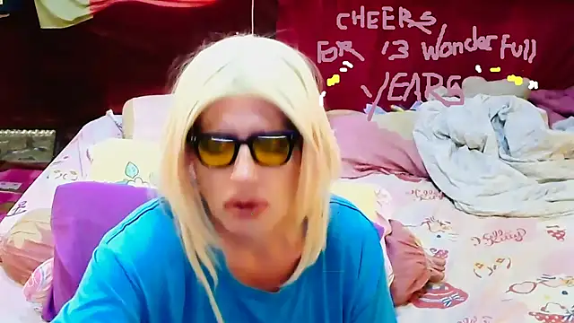 horni4luv online show from February 23, 8:01 am